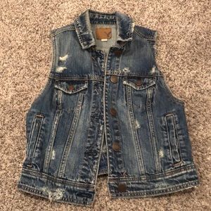 American Eagle Jean Vest